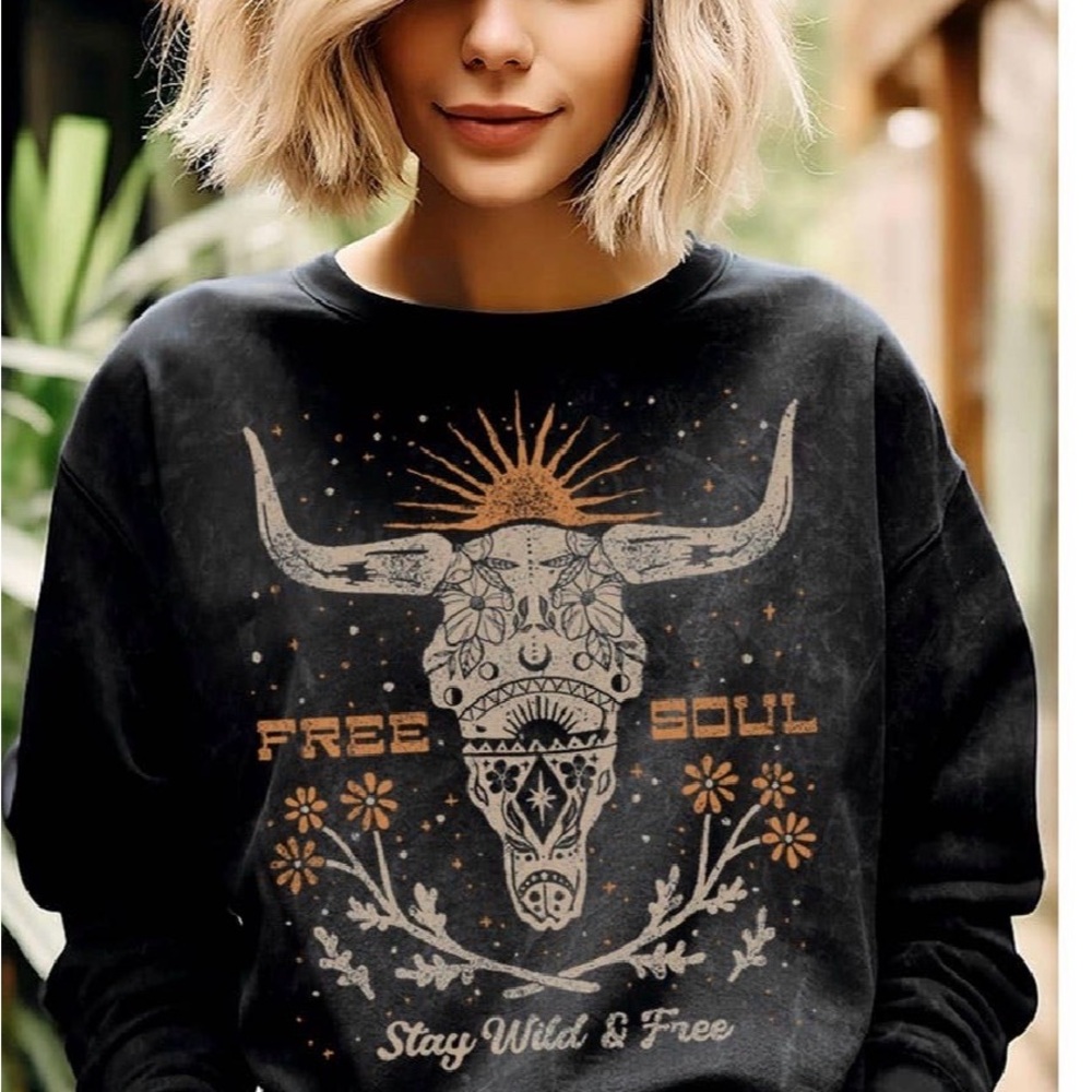 Free Soul Graphic Pullover Sweatshirt - Black